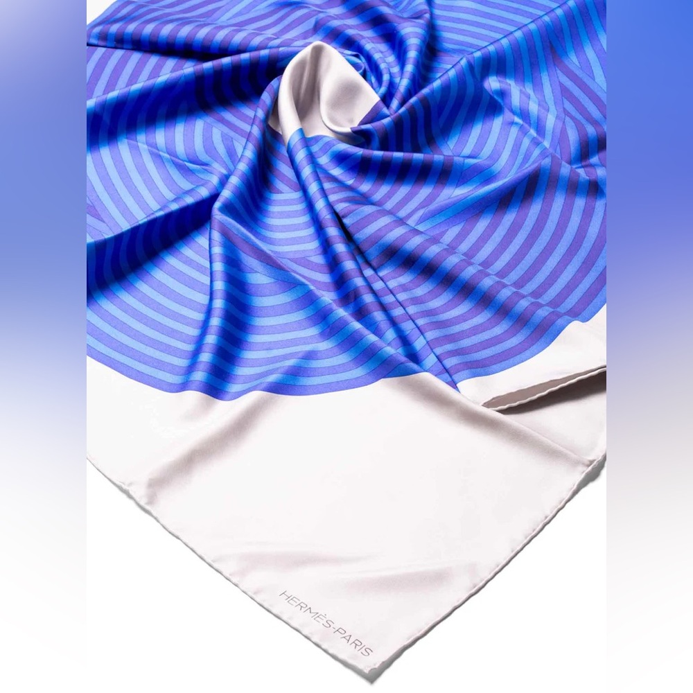 Hermès Maillons de Joël Stein Silk Scarf.